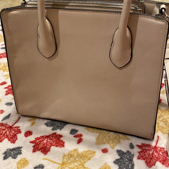 Purse - Picture 2 of 4